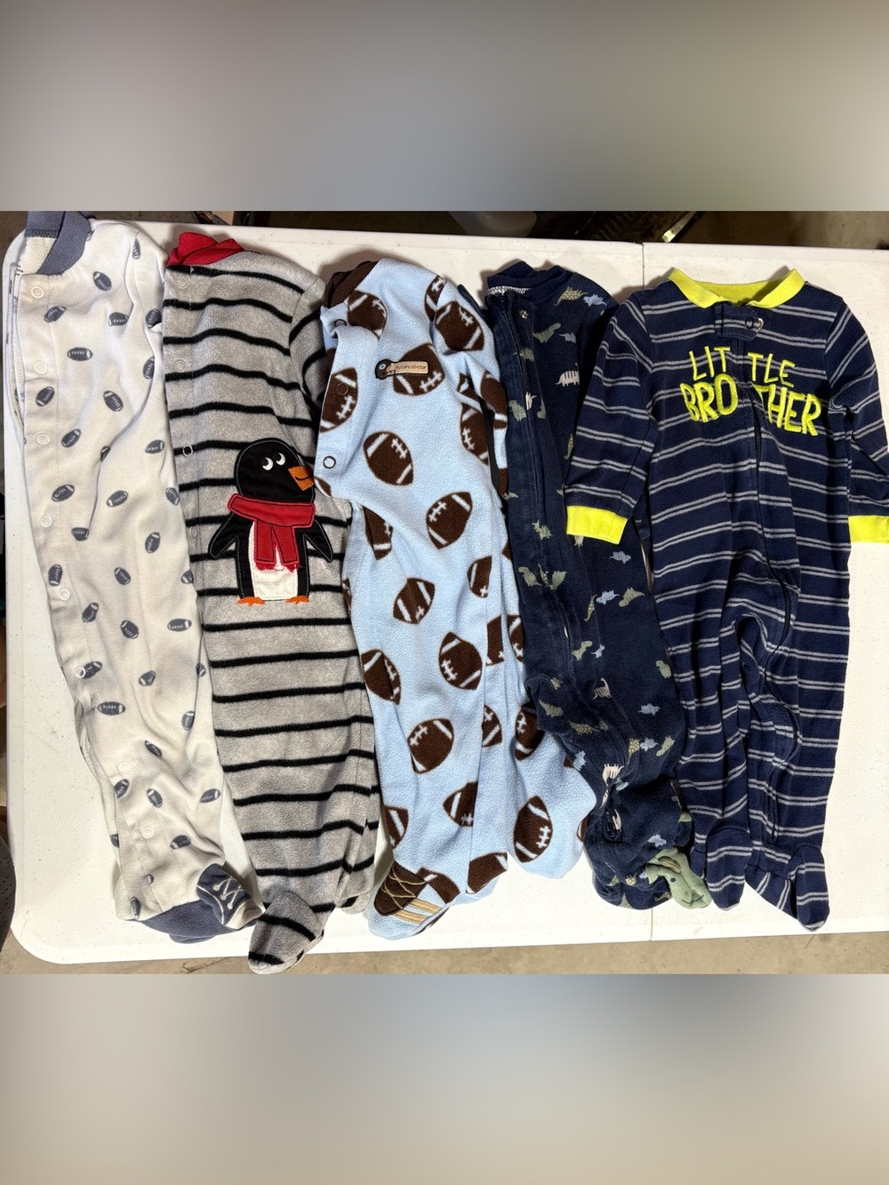 5 piece baby boy pajama bundle; 9 months; fall, winter, spring; carter’s brand
